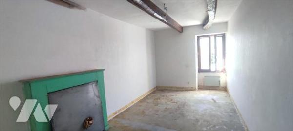 ST VICNENT SUR OUST - 143/218M - Proche bourg, maison mitoyenne en pierre sous ardoise comprena...