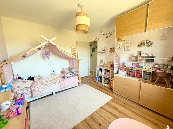 Maison récente à vendre 4 pièces 98 m2, piscine, garage sur 421 m2 PERTUIS (84)