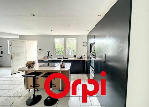 Maison à vendre    4 pièces • 135 m2 La Bouilladisse