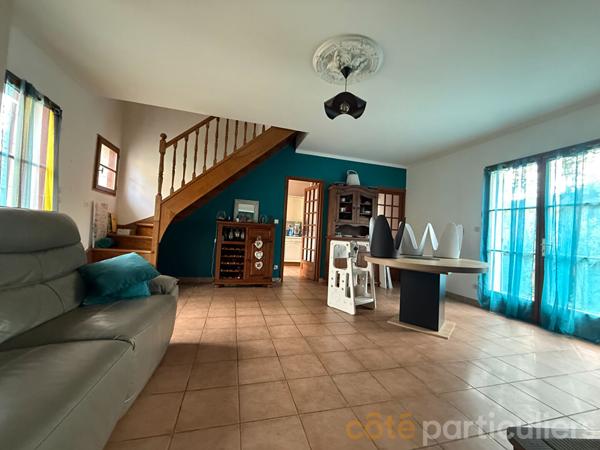 Vente Maison146,07 m² - 6 Pièces - SAINT AMAND MONTROND (18200)