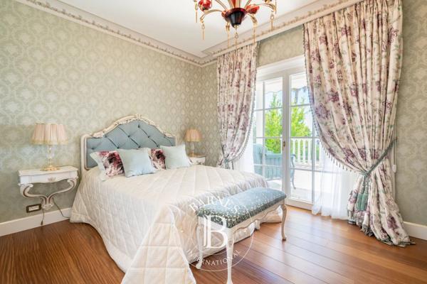 Cannes, Villa 8 Chambres -  450 m² à vendre