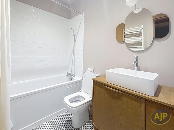 Appartement à vendre Nantes - 4 pièces, 81m² avec 2 chambre(s) à 365 000€ - AJP Immobilier Nantes Ouest