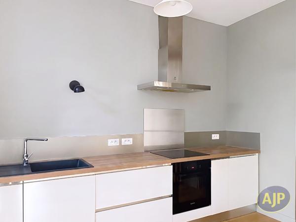 Appartement à vendre Nantes - 4 pièces, 81m² avec 2 chambre(s) à 365 000€ - AJP Immobilier Nantes Ouest