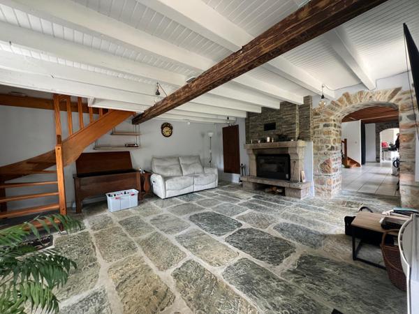 Maison à VASTEVILLE, 50440 - 10 pièces 160m²