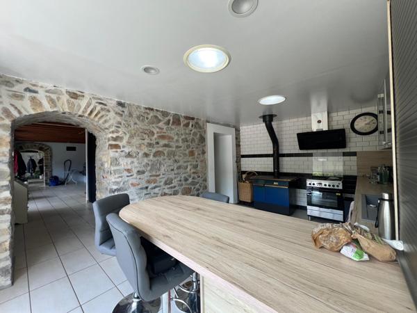 Maison à VASTEVILLE, 50440 - 10 pièces 160m²