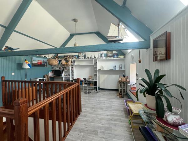 Maison à VASTEVILLE, 50440 - 10 pièces 160m²