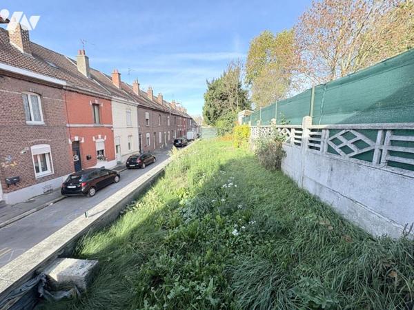 Une maison semi-individuelle de 80 m² avec jardin