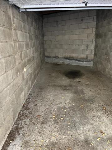 Location - Garage et parking Dole 39100 12 m 2