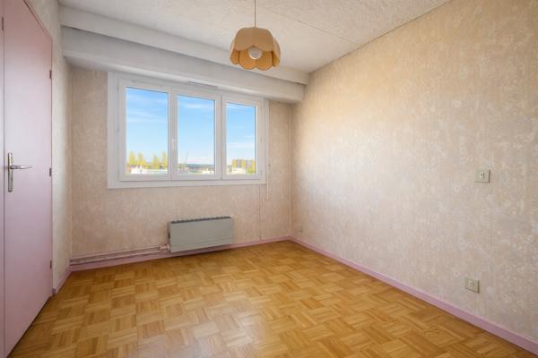 Saint-Max (54130) F2 au 6e et dernier étage avec parking et cellier à Saint-Max