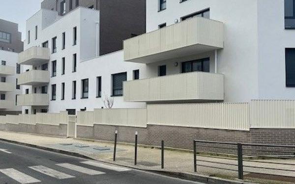 Appartement à louer    3 pièces • 77,52 m2 Bagnolet