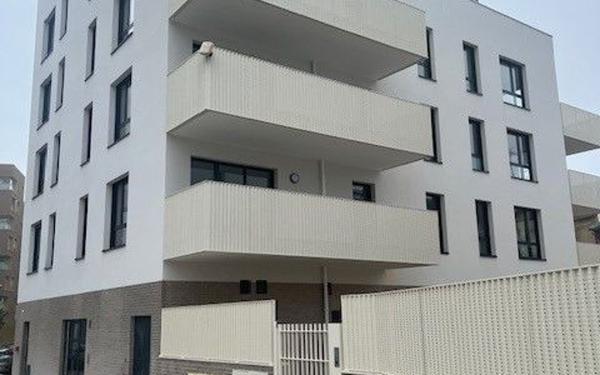 Appartement à louer    3 pièces • 77,52 m2 Bagnolet