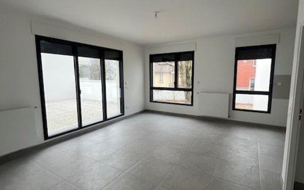 Appartement à louer    3 pièces • 77,52 m2 Bagnolet