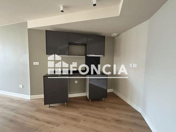 Location Appartement 2 pièces 63.3 m² - RUE ARTHUR RANC Poitiers 86000