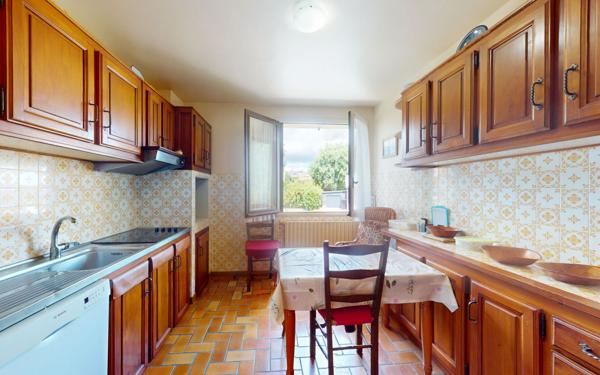 Maison à vendre    7 pièces •  Naucelle