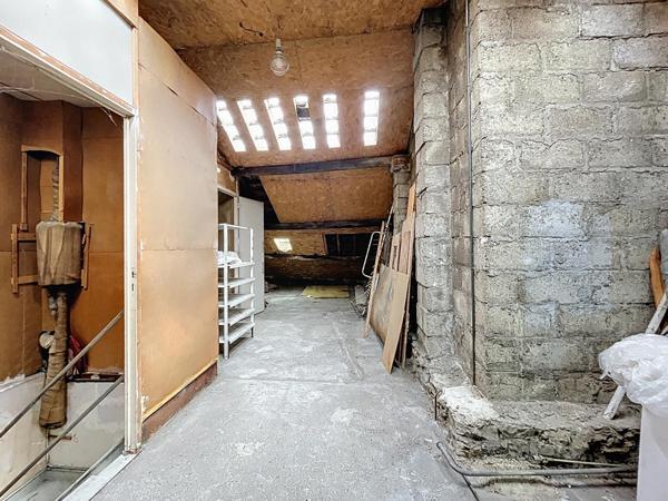 Située plein centre de Nouzonville quartier commerçant