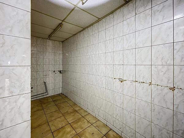 Située plein centre de Nouzonville quartier commerçant