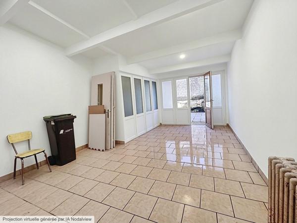 Située plein centre de Nouzonville quartier commerçant