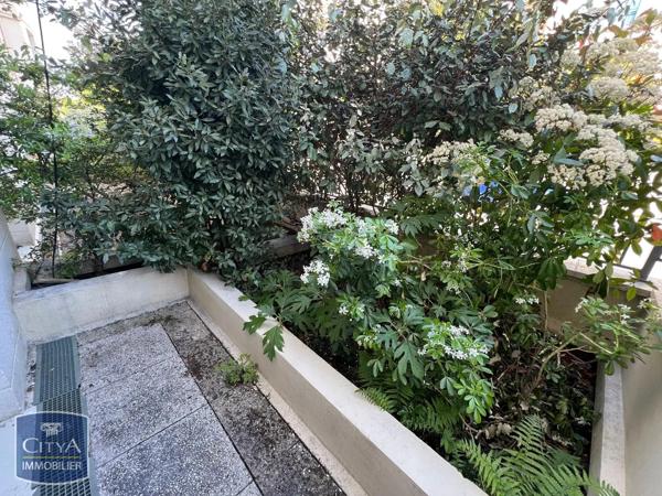 Appartement à louer 2 pièces 53.4m² Viroflay (78220)