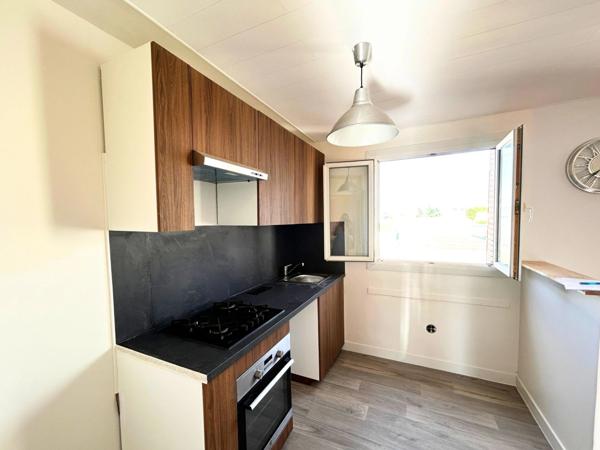 Appartement à louer 3 pièces VILLEURBANNE - 53 m² – 2 chambres – Cuisine neuve – Parking collectif