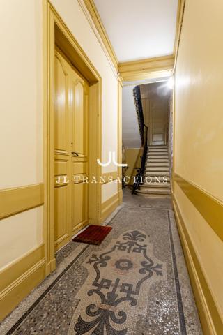 Centre historique - Appartement 2 pièces à rénover - 55m²