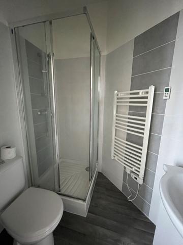 A vendre dans l'Hyper centre ville 2 lots d'habitation et 1 lot annexe dans un immeuble bourgeois