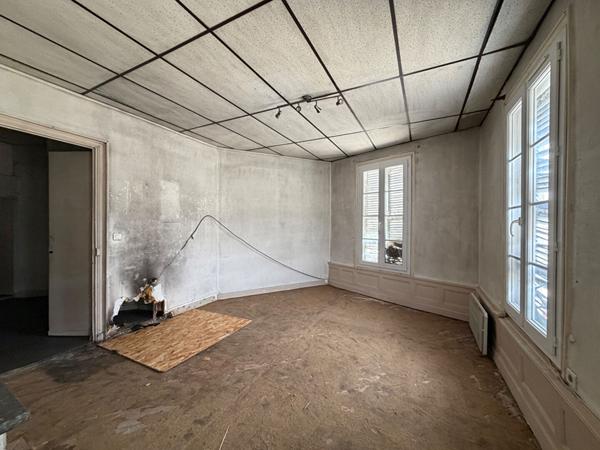 A vendre dans l'Hyper centre ville 2 lots d'habitation et 1 lot annexe dans un immeuble bourgeois