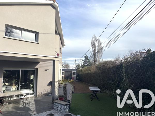 Maison à vendre 5 pièces 140 m² Grézieu-la-Varenne