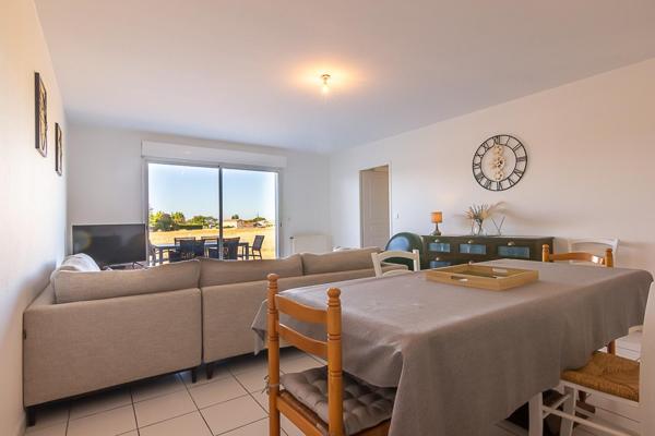 Maison à vendre à Saint-André-de-Cubzac – 3 chambres, jardin, garage, proche centre-ville et gare