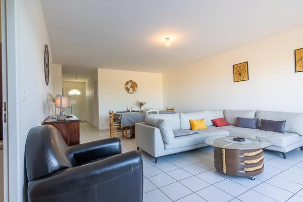 Maison à vendre à Saint-André-de-Cubzac – 3 chambres, jardin, garage, proche centre-ville et gare