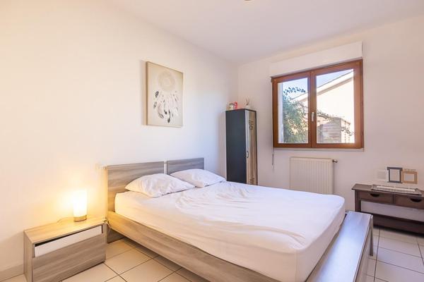 Maison à vendre à Saint-André-de-Cubzac – 3 chambres, jardin, garage, proche centre-ville et gare
