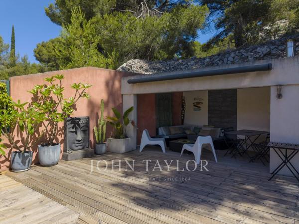 Villa d'architecte avec piscine chauffée à 500 mètres de la plage du Rouet