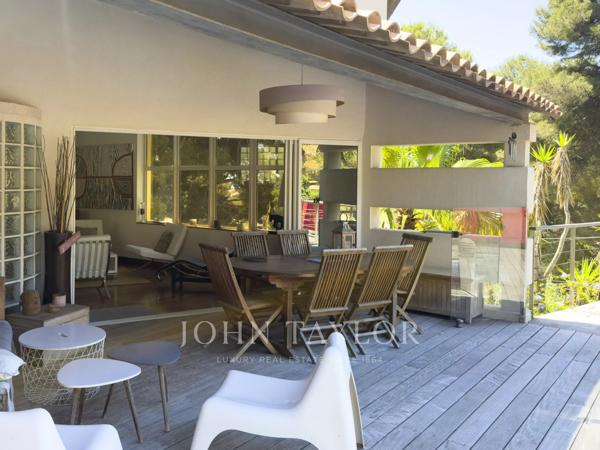 Villa d'architecte avec piscine chauffée à 500 mètres de la plage du Rouet