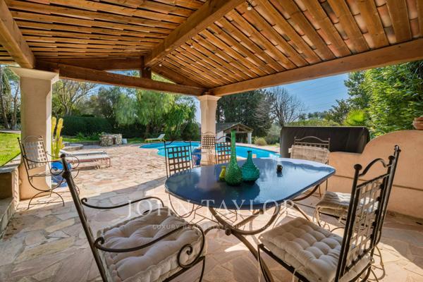Élégante Villa Provençale au Calme avec possibilité de détachement de terrain