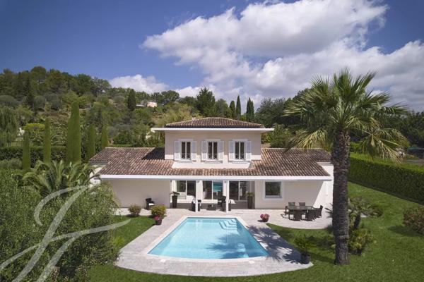 Villa avec piscine à quelques pas du village de Valbonne