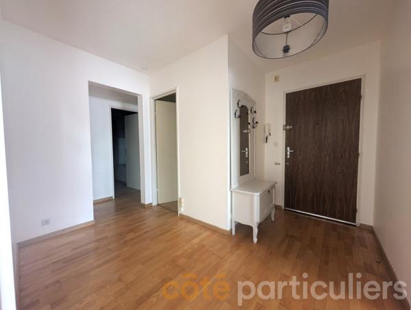 Location Appartement86,9 m² - 3 Pièces - RODEZ (12000)