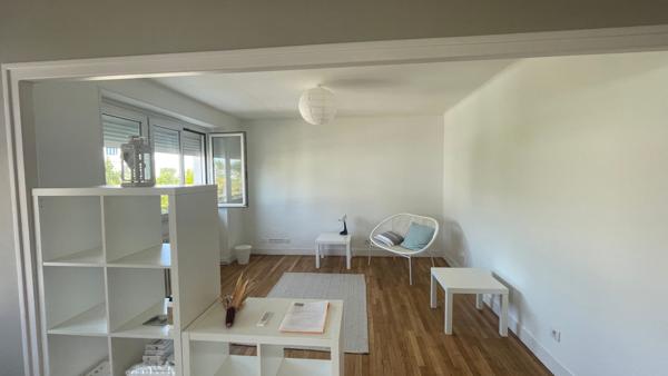 Maison des années 60 à vendre au Bono, havre de paix et de lumière