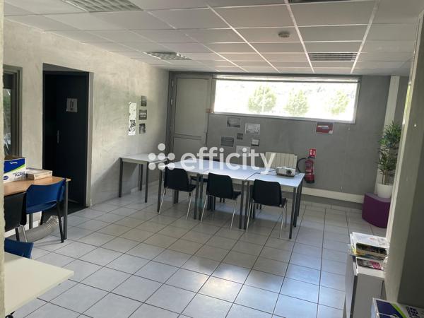 Local Commercial
         5 pièces
        - 78 m² 139 500 € *
