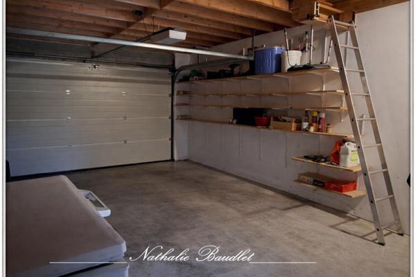 Saint-Symphorien (72240) Pavillon plain-pied sur 2731 m² de terrain avec dépendance.