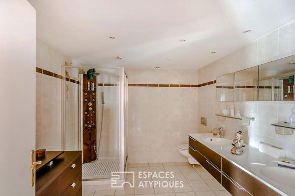 Maison ancienne rénovée et son petit air d’Irlande sur la côte ouest du Cotentin