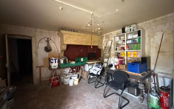 Maison à vendre    7 pièces •  Pesmes