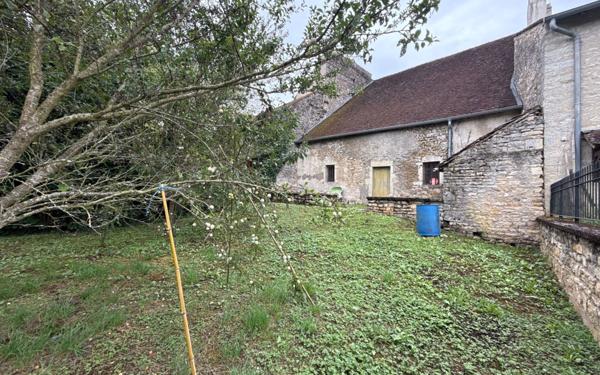 Maison à vendre    7 pièces •  Pesmes