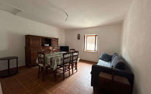 Maison à vendre    7 pièces •  Pesmes