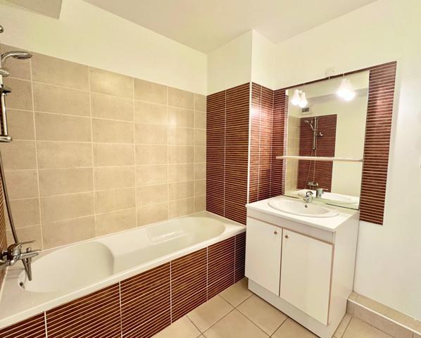 APPARTEMENT 3 PIÈCES - 78 m² - VANNES (QUARTIER LA MADELEINE)