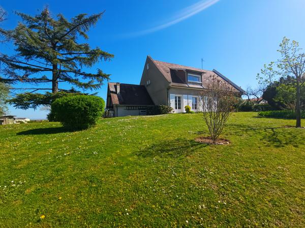 Sury-le-Comtal (42450) Maison familiale Sury le Comtal