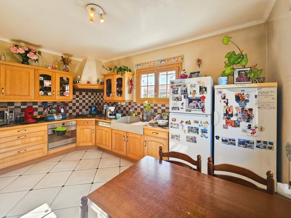 Sury-le-Comtal (42450) Maison familiale Sury le Comtal