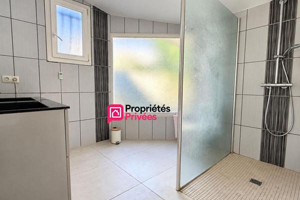 Plain-pied T6 de 123 m² à vendre avec piscine sans vis-à-vis CHÂTEAUGAY 63119