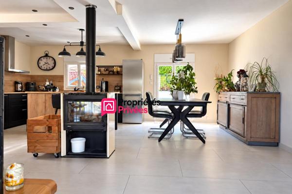 Plain-pied T6 de 123 m² à vendre avec piscine sans vis-à-vis CHÂTEAUGAY 63119