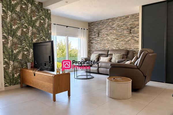 Plain-pied T6 de 123 m² à vendre avec piscine sans vis-à-vis CHÂTEAUGAY 63119