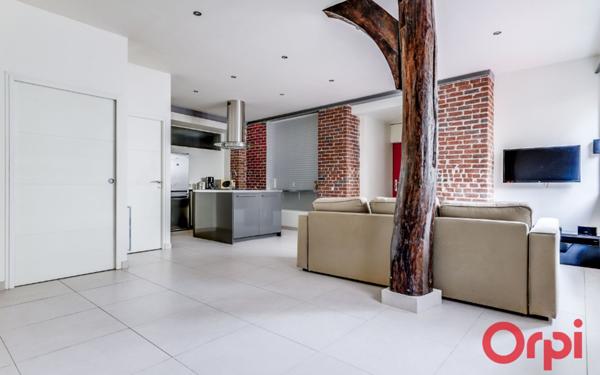 Appartement à vendre    1 pièce • 145,34 m2 La Courneuve