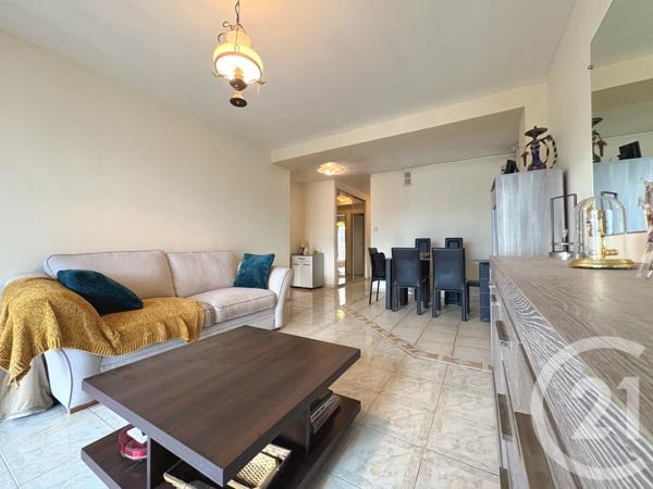 Appartement T3 à vendre  3 pièces - 66 m2 MARSEILLE - 13004